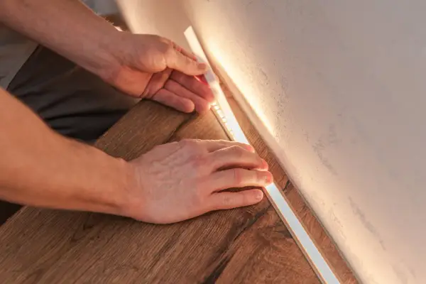 Listwa LED przypodłogowa - Kompletny poradnik wyboru i montażu